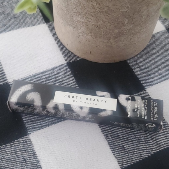 FENTY BEAUTY BY RIHANNA Mattemoiselle Plush Matte - Picture 3 of 13